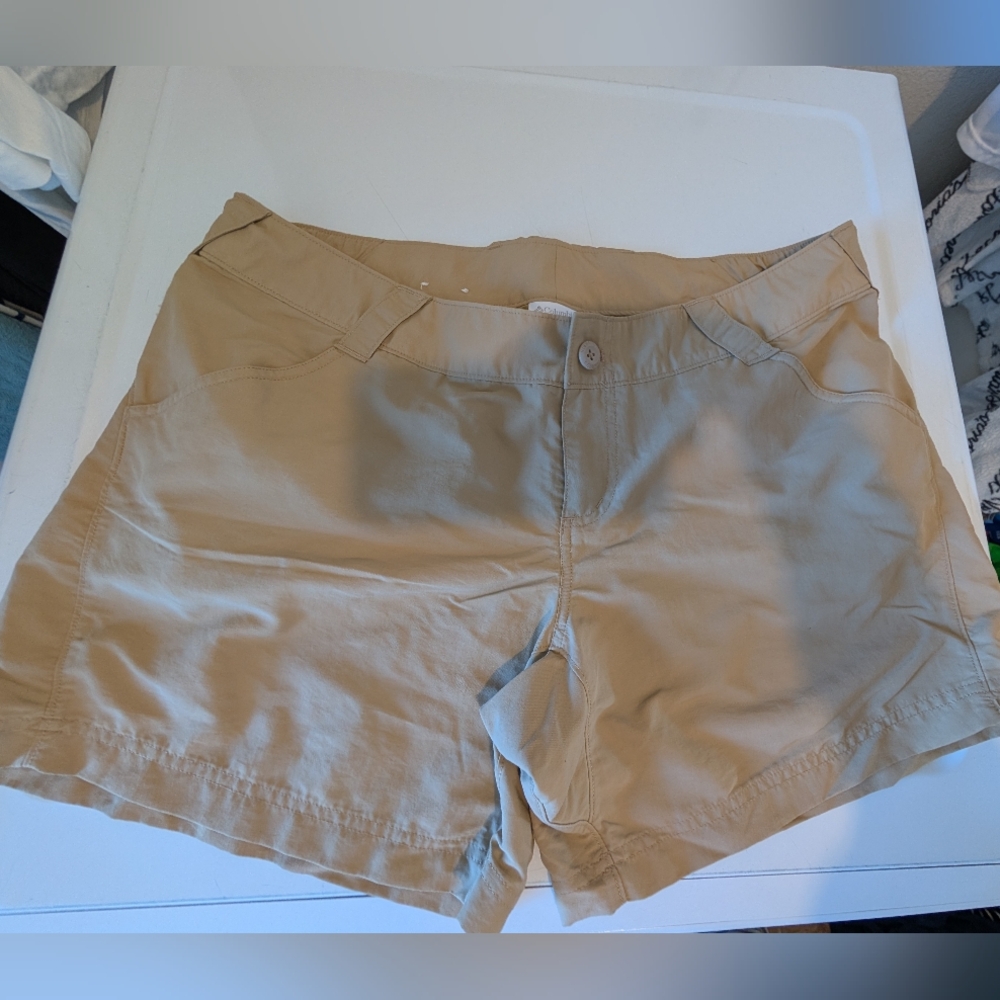 Columbia Performance Shorts Size XL
